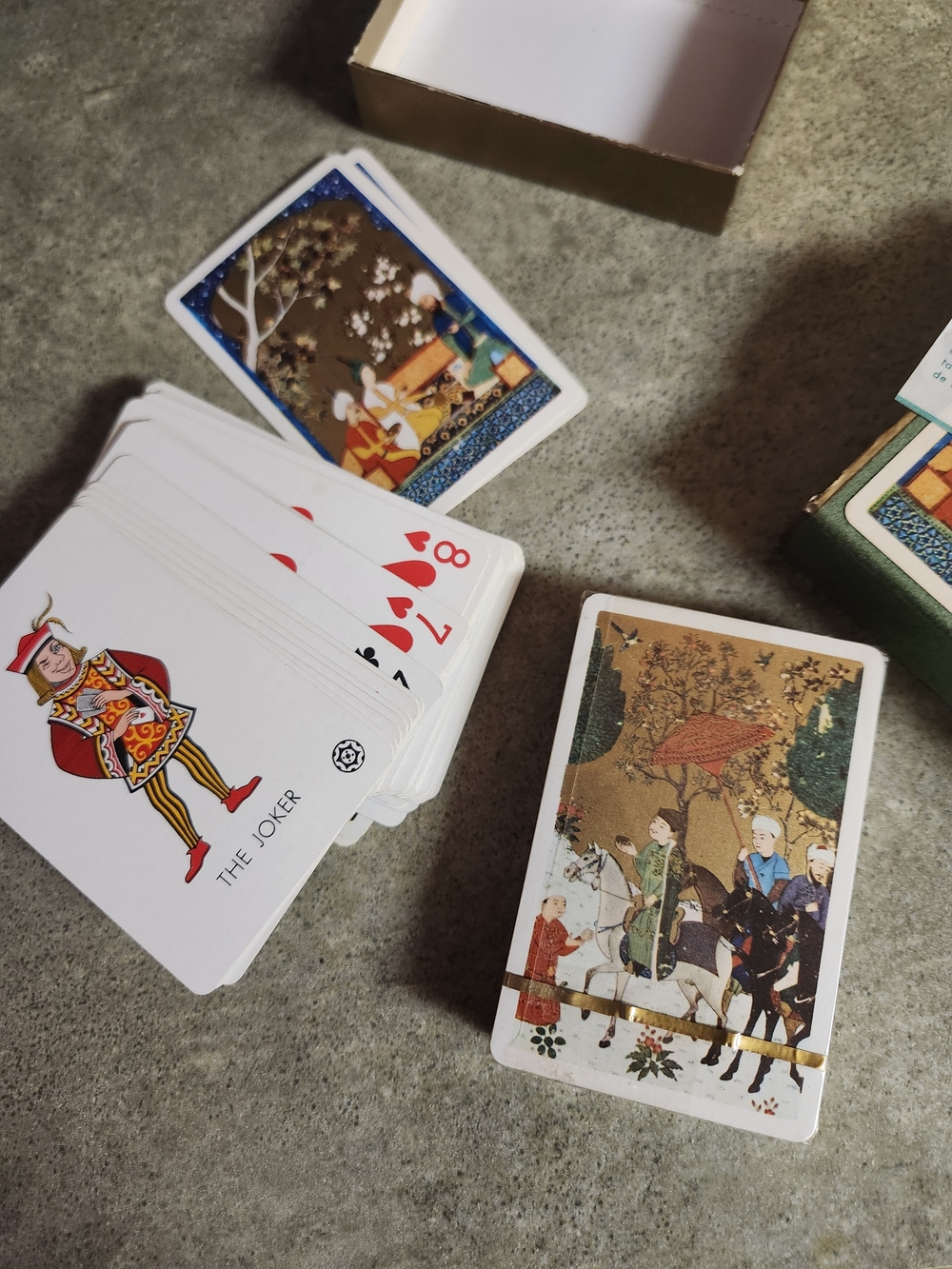 Persian-Style Playing Cards — Green & Gold Accent Deck - Picture 7 of 12